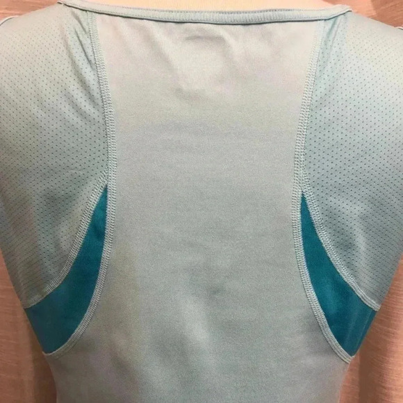 LUCY TECH Ikat Racerback Look Tank Top - Picture 6 of 10